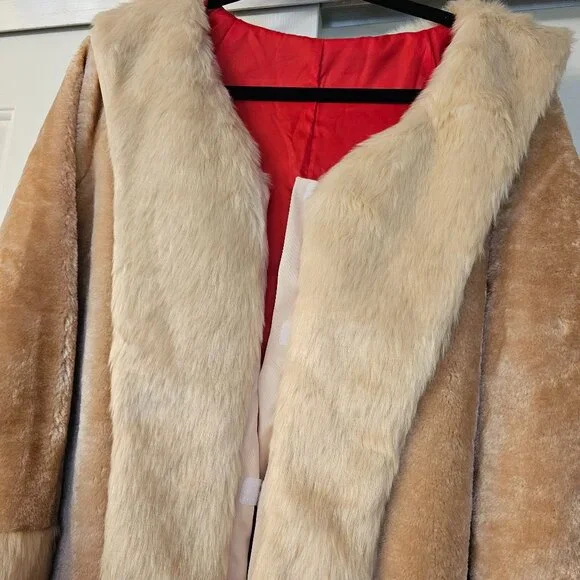 Cruella Coat - Picture 3 of 9